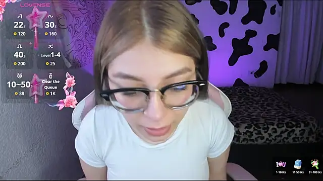 Snapshot of abbie_jensen_ chatting on December 5, 4:43 am abbie jensen online show from December 5, 4:43 am