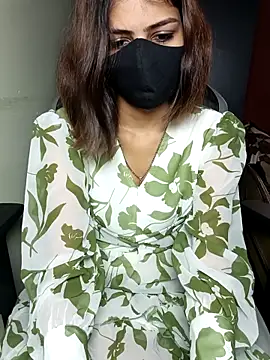 Snapshot of Isha_Sax chatting on October 4, 6:22 am Isha Sax online show from October 4, 6:22 am