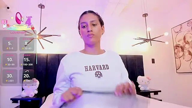 Snapshot of niia7 chatting on October 15, 7:47 pm niia7 online show from October 15, 7:47 pm