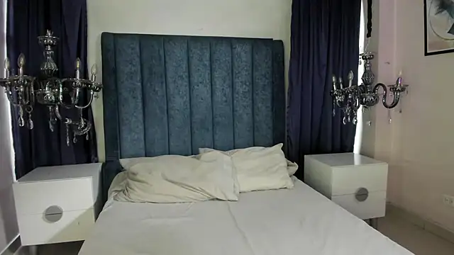 Anittatoro  online show from November 25, 7:03 pm