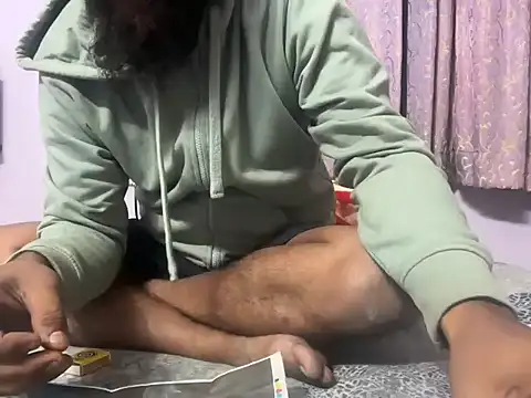 Snapshot of Matt6102 chatting on November 30, 5:06 pm Matt6102 online show from November 30, 5:06 pm