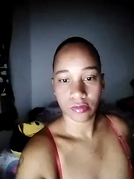 Snapshot of EbonyHorrny chatting on October 30, 9:00 am EbonyHorrny online show from October 30, 9:00 am