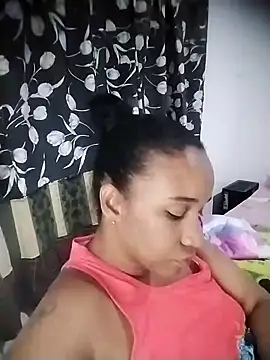 Snapshot of EbonyHorrny chatting on November 1, 4:58 am EbonyHorrny online show from November 1, 4:58 am