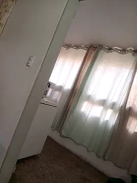 Snapshot of andrea_sweet8 chatting on December 15, 11:36 am andrea sweet8 online show from December 15, 11:36 am