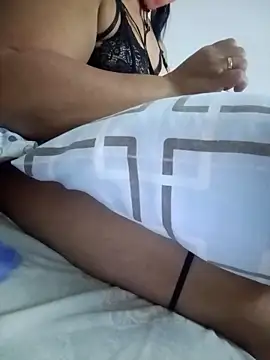 Snapshot of andrea_sweet8 chatting on December 17, 12:05 am andrea sweet8 online show from December 17, 12:05 am