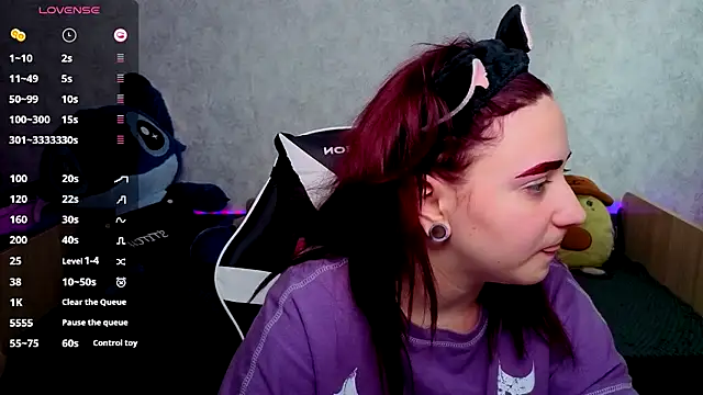 Snapshot of Mini_Lady1 chatting on December 4, 7:39 am Mini Lady1 online show from December 4, 7:39 am