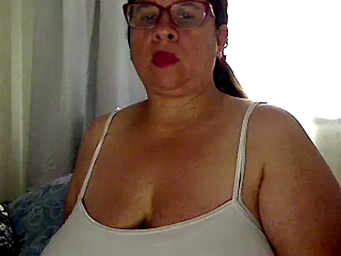 luciana69hot online show from February 24, 7:30 pm