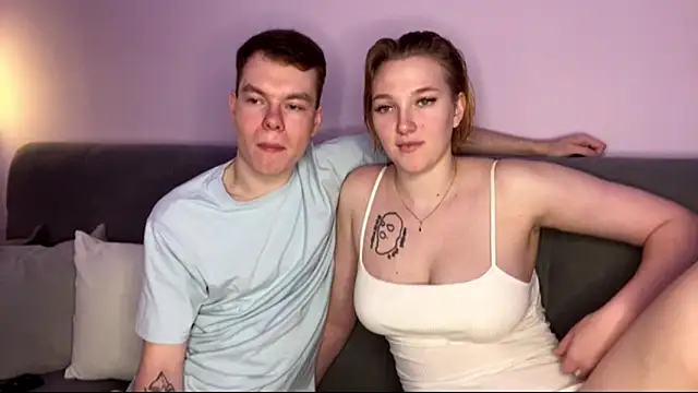 julielourens online show from September 20, 7:20 am