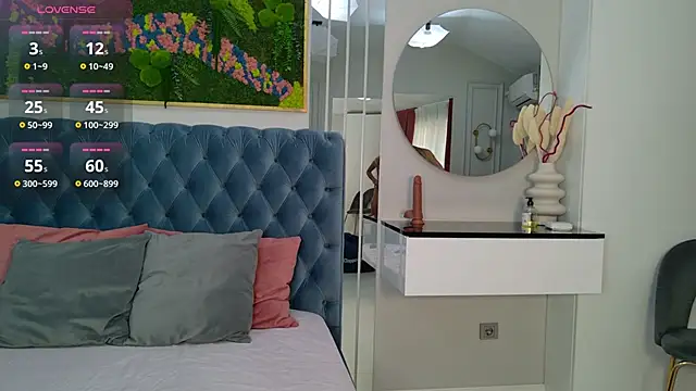 SiennaPierce online show from April 13, 11:16 am