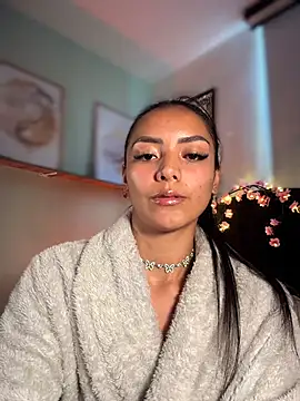 im-isabella online show from February 5, 9:19 pm