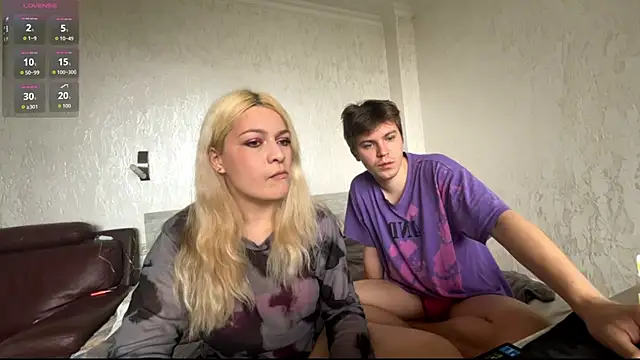 Hikki  online show from November 10, 12:04 pm