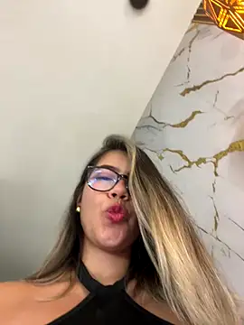 Snapshot of sara_calderon chatting on September 9, 1:21 pm sara calderon online show from September 9, 1:21 pm