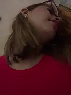 Snapshot of sara_calderon chatting on November 16, 2:44 pm sara calderon online show from November 16, 2:44 pm