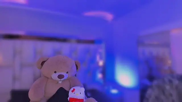 revenmiller  online show from February 14, 7:21 pm