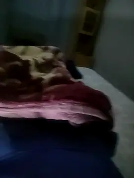 Snapshot of kulliguy chatting on November 24, 8:41 pm kulliguy online show from November 24, 8:41 pm