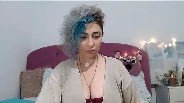 Snapshot of AAARUNY chatting on October 8, 12:03 pm AAARUNY online show from October 8, 12:03 pm