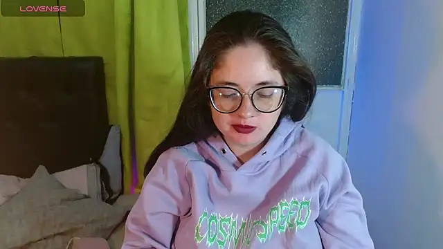 Snapshot of KrystalAdams chatting on December 19, 12:23 pm KrystalAdams online show from December 19, 12:23 pm