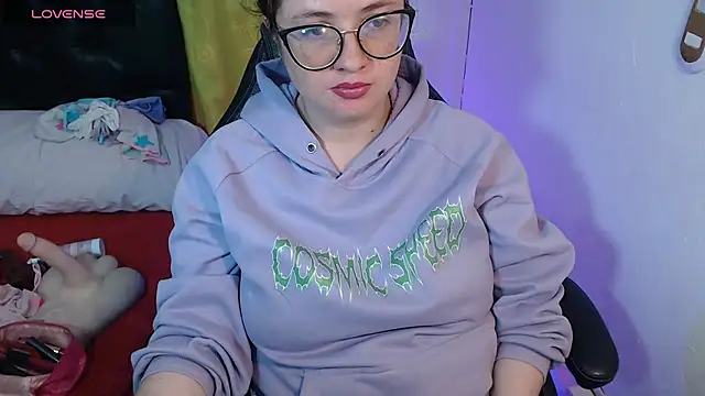 Snapshot of KrystalAdams chatting on February 25, 1:32 pm KrystalAdams online show from February 25, 1:32 pm