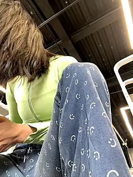 Ninazhang online show from November 29, 5:54 am