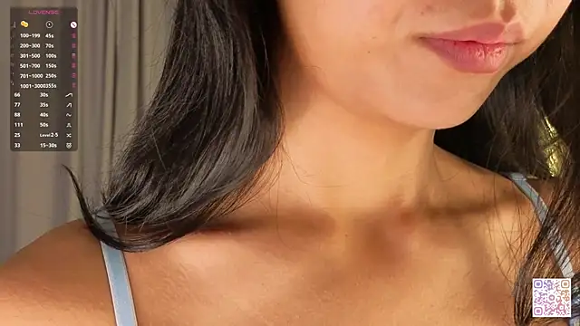 AlodiaAxley online show from November 17, 6:35 pm