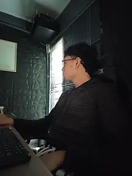 jacobs shelby online show from February 15, 12:25 pm