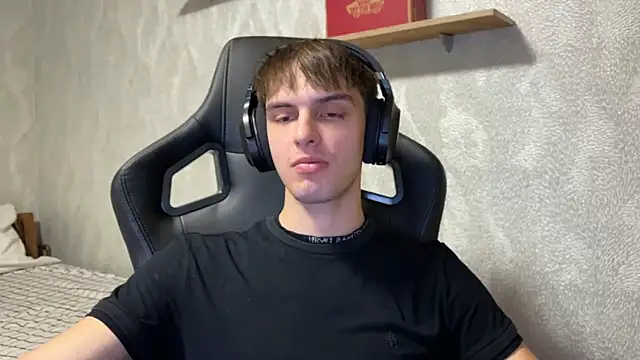 Snapshot of elliot_scott chatting on September 27, 2:11 pm elliot scott online show from September 27, 2:11 pm