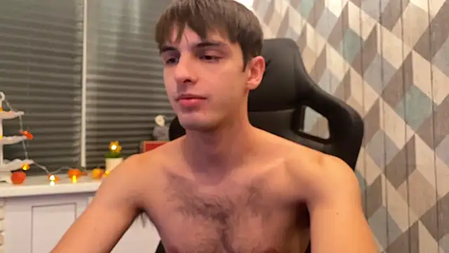 Snapshot of elliot_scott chatting on October 15, 6:19 pm elliot scott online show from October 15, 6:19 pm