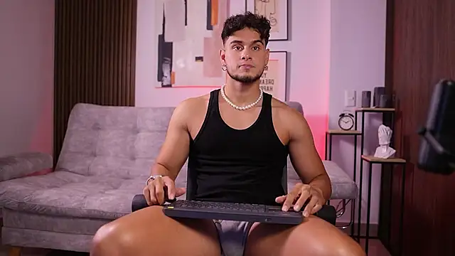 DaviesBrown online show from October 24, 8:16 pm