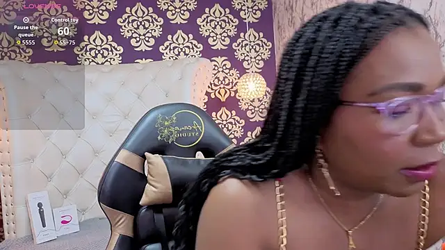 Tyra Fox online show from September 30, 3:22 am