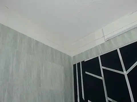 Snapshot of chaniesmith69x chatting on September 15, 4:34 am chaniesmith69x online show from September 15, 4:34 am