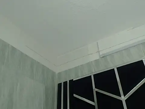 Snapshot of chaniesmith69x chatting on October 8, 4:54 am chaniesmith69x online show from October 8, 4:54 am