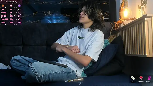 Diamond twink online show from November 16, 3:34 am