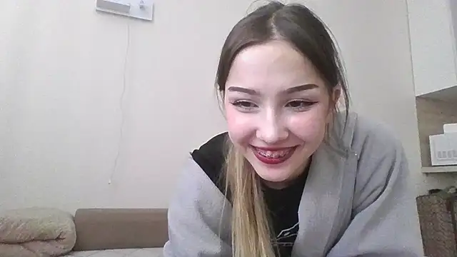 sillybloom online show from October 5, 5:39 am