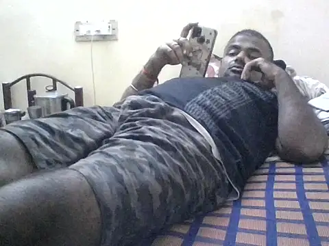 Snapshot of sree4143 chatting on November 27, 4:31 pm sree4143 online show from November 27, 4:31 pm