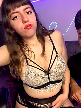 Snapshot of antonelaXantonysex chatting on November 3, 6:09 pm antonelaXantonysex online show from November 3, 6:09 pm