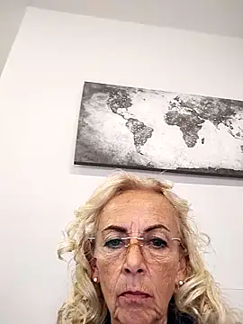 clarabell4 online show from September 19, 8:16 am