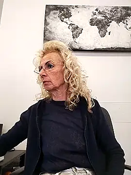 clarabell4 online show from February 25, 10:25 am