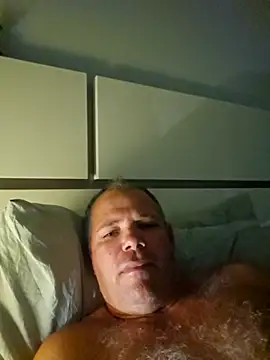 Snapshot of cubanitofeliz40 chatting on December 15, 11:58 am cubanitofeliz40 online show from December 15, 11:58 am