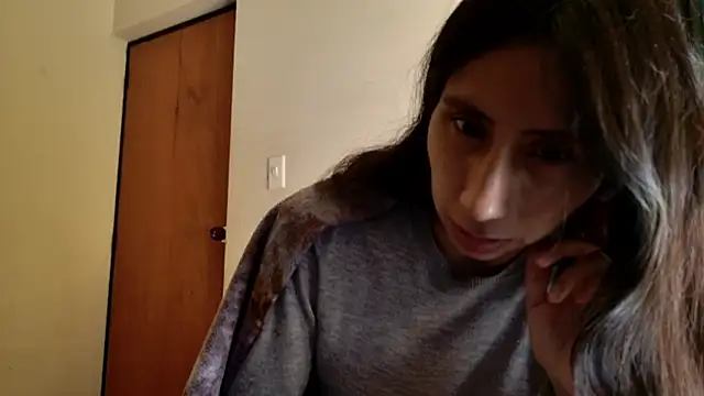 Snapshot of _MoonLipson_ chatting on October 9, 3:37 am MoonLipson online show from October 9, 3:37 am