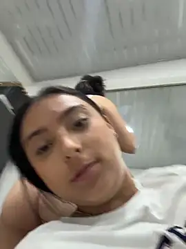 nicolexxaleja online show from February 11, 3:00 am