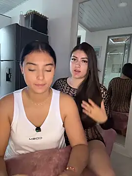 nicolexxaleja online show from February 13, 7:32 pm