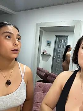 nicolexxaleja online show from February 25, 1:04 am