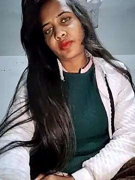 cute radhikaa online show from January 7, 9:50 pm