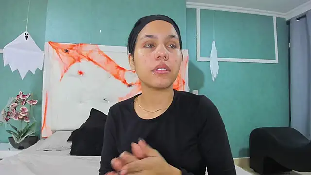 Snapshot of ania_gomez chatting on October 27, 1:37 pm ania gomez online show from October 27, 1:37 pm