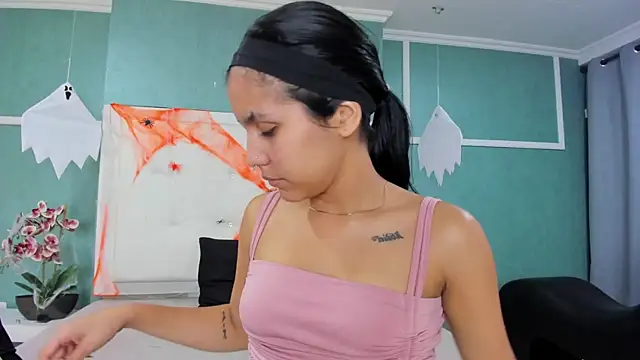 Snapshot of ania_gomez chatting on November 4, 1:54 pm ania gomez online show from November 4, 1:54 pm