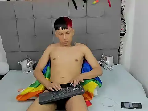 Snapshot of jake_hott1 chatting on October 8, 1:09 pm jake hott1 online show from October 8, 1:09 pm