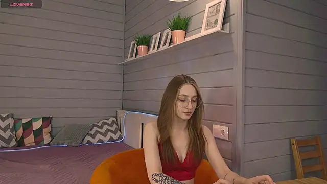 Snapshot of Vikki_wyye chatting on October 10, 5:39 am Vikki wyye online show from October 10, 5:39 am