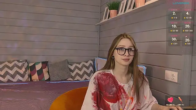Snapshot of Vikki_wyye chatting on October 14, 6:47 am Vikki wyye online show from October 14, 6:47 am