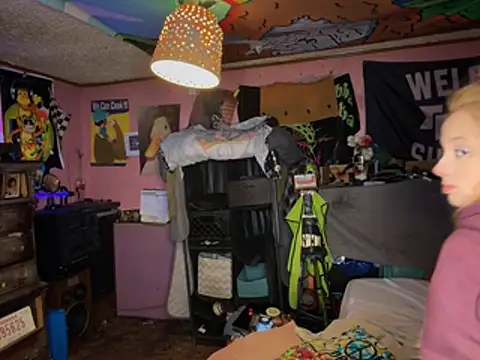 Snapshot of HodgeVibes chatting on March 1, 10:01 pm HodgeVibes online show from March 1, 10:01 pm