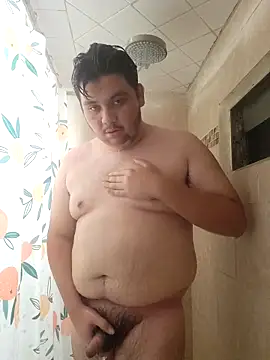 Snapshot of Batcum129 chatting on November 26, 7:53 am Batcum129 online show from November 26, 7:53 am